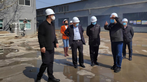 市住房和城鄉(xiāng)建設局劉玉勇局長、 市建筑工程管理服務中心孫雷主任一行 到我公司調研、指導