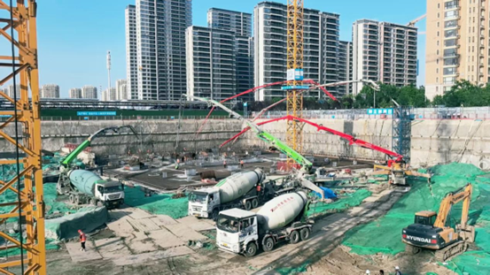 31小時(shí)，7000方！特固德商砼圓滿完成中建二局跨國(guó)區(qū)域總部集聚區(qū)項(xiàng)目1#樓筏板混凝土供應(yīng)任務(wù)